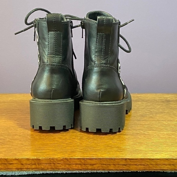 Guess Women's Combat Boots 6M Black Multi Those Logo Lace up Motorcycle Size Zip - Picture 8 of 15